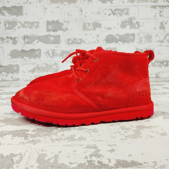 UGG Shoes - UGG Neumel Red Leather Lace Up Round Toe Ankle Chukka Boots M603